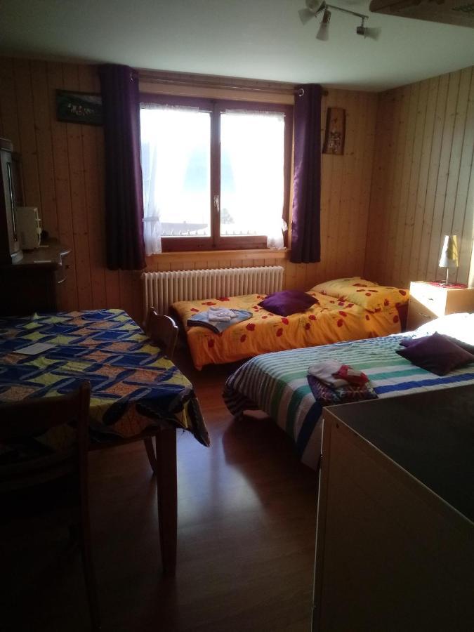 Chambre D'Hotes Petit Martel Les Ponts-de-Martel Экстерьер фото